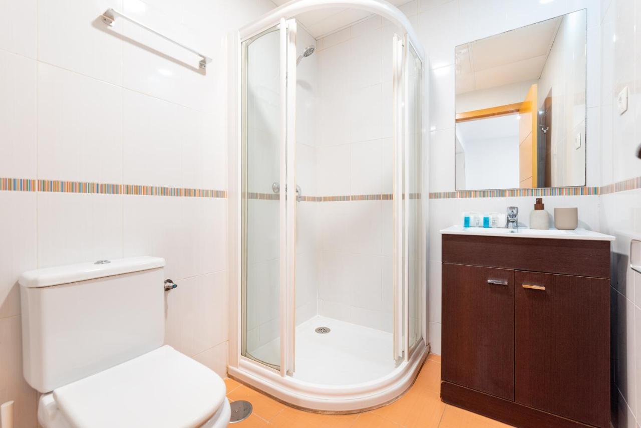 Wintowinrentals Superb New-Look Apartment Малага Екстер'єр фото