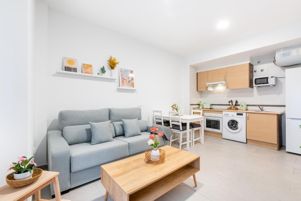 Wintowinrentals Superb New-Look Apartment Малага Екстер'єр фото