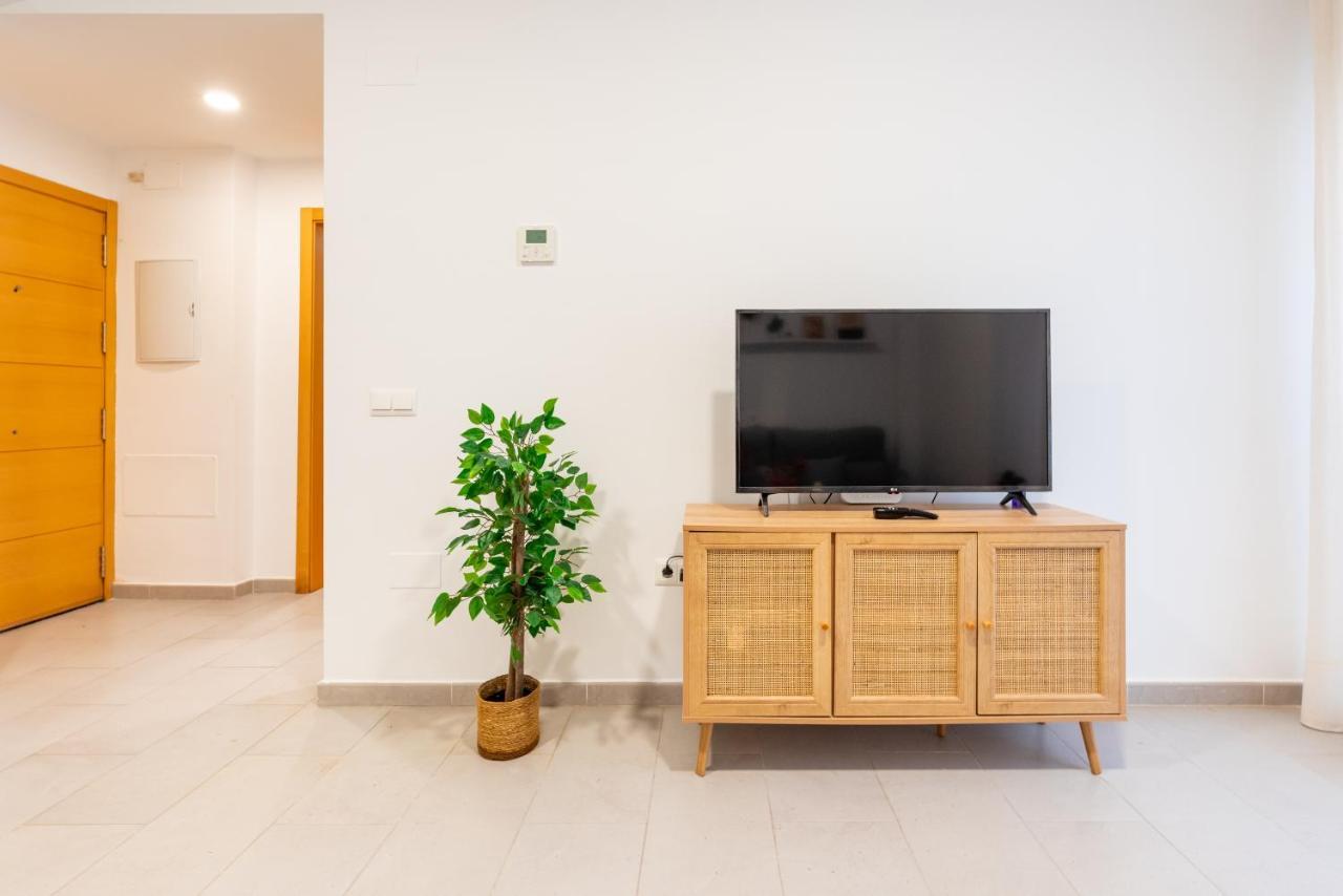Wintowinrentals Superb New-Look Apartment Малага Екстер'єр фото